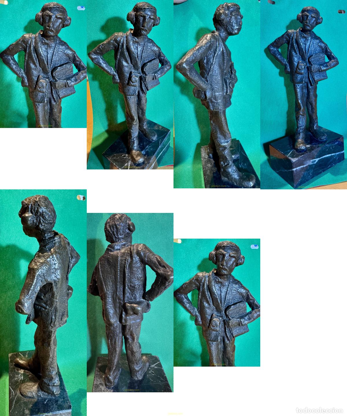Arte: ESCULTURA PERIODISTA FOTOGRAFO DE BRONCE SOBRE PEANA MARMOL 30 x 12 x 8 cm.