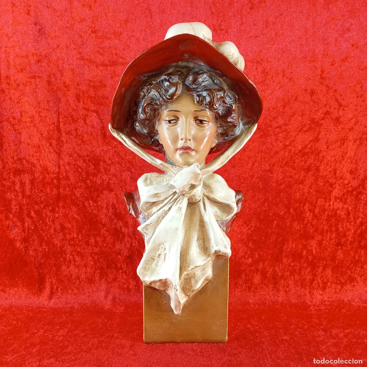 Arte: PRECIOSA ESCULTURA DE ESCAYOLA - BUSTO DE DONCELLA - RIEUR - MODERNISTA - 33 X 16 X 11 CM / 2191