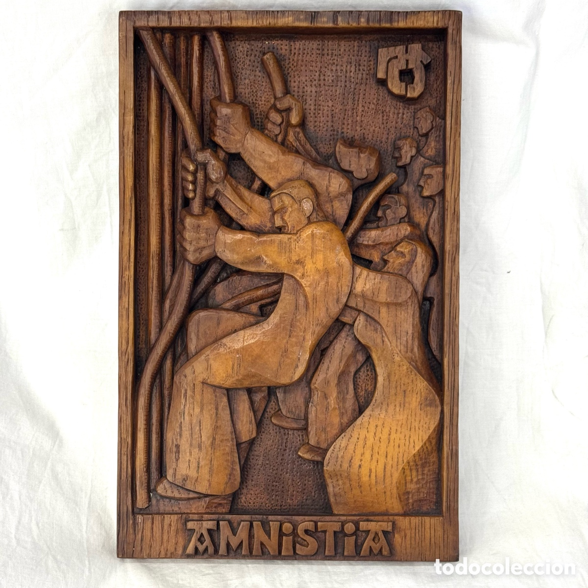 Kunst: CUADRO GESTORAS PRO AMNISTIA PAIS VASCO EUSKAL HERRIA PRESOS ETA SIMIL MADERA