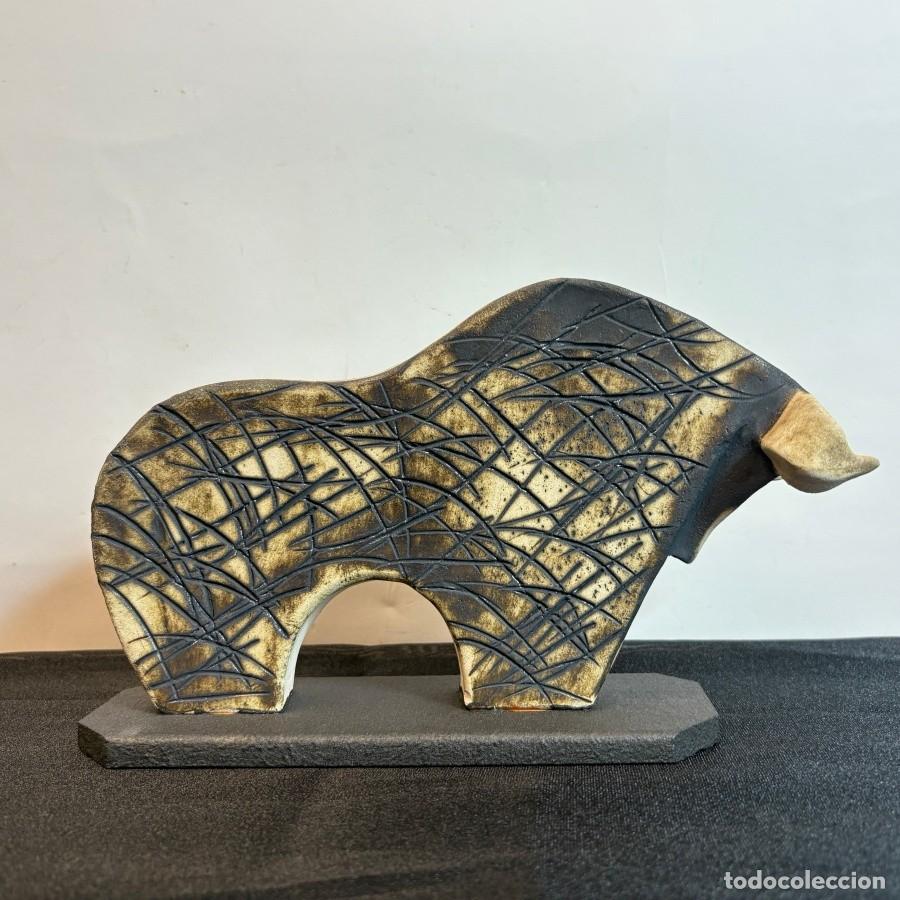 Arte: Escultura de Toro Ib&eacute;rico