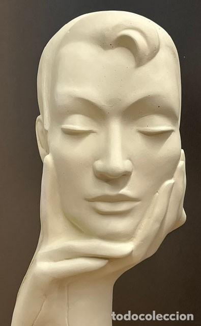 Arte: Figura de Christian Dior - Foto 2