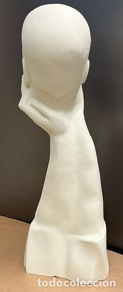 Arte: Figura de Christian Dior - Foto 5
