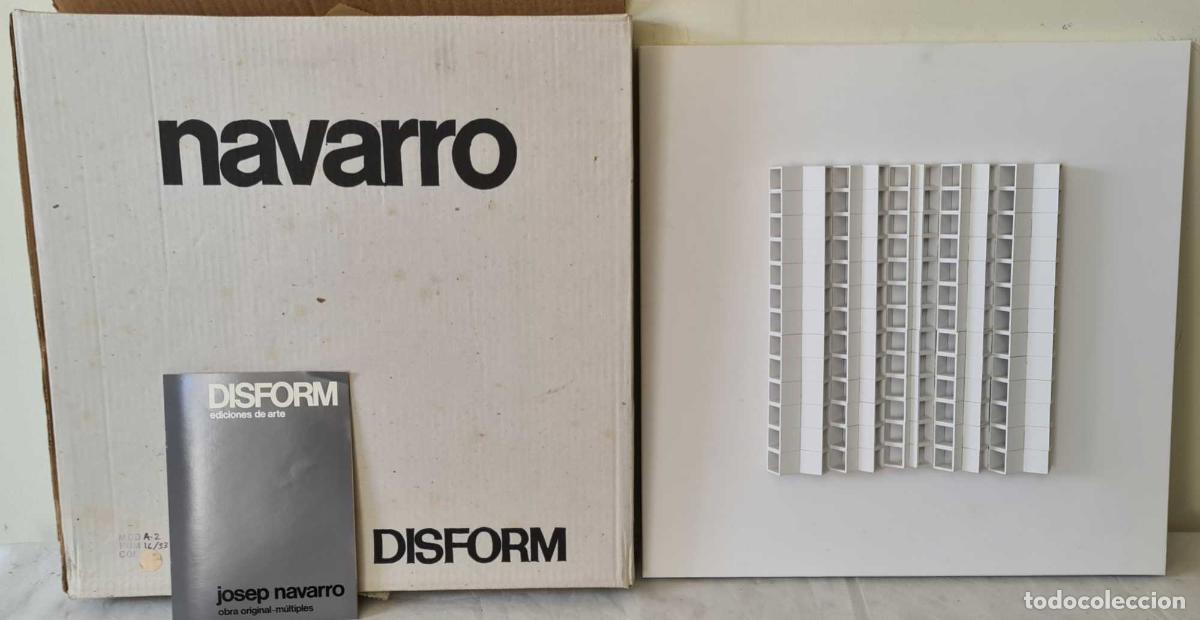 Kunst: JOSEP NAVARRO. ESCULTURA MODULAR OSCILANTE. METAL ESMALTADO. DISFORM. 1974.