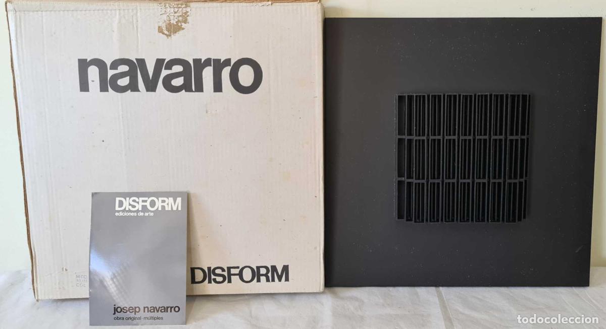 Kunst: JOSEP NAVARRO. ESCULTURA MODULAR OSCILANTE. METAL ESMALTADO. DISFORM. 1974.