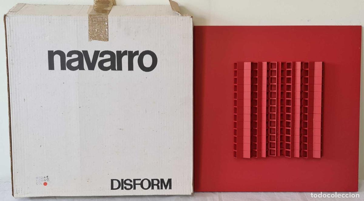 Kunst: JOSEP NAVARRO. ESCULTURA MODULAR OSCILANTE. METAL ESMALTADO. DISFORM. 1974.