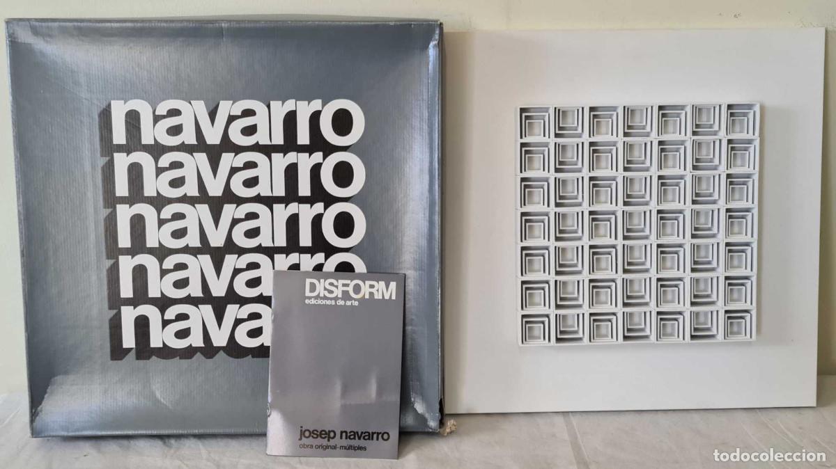 Kunst: JOSEP NAVARRO. ESCULTURA MODULAR OSCILANTE. METAL ESMALTADO. DISFORM. 1974.