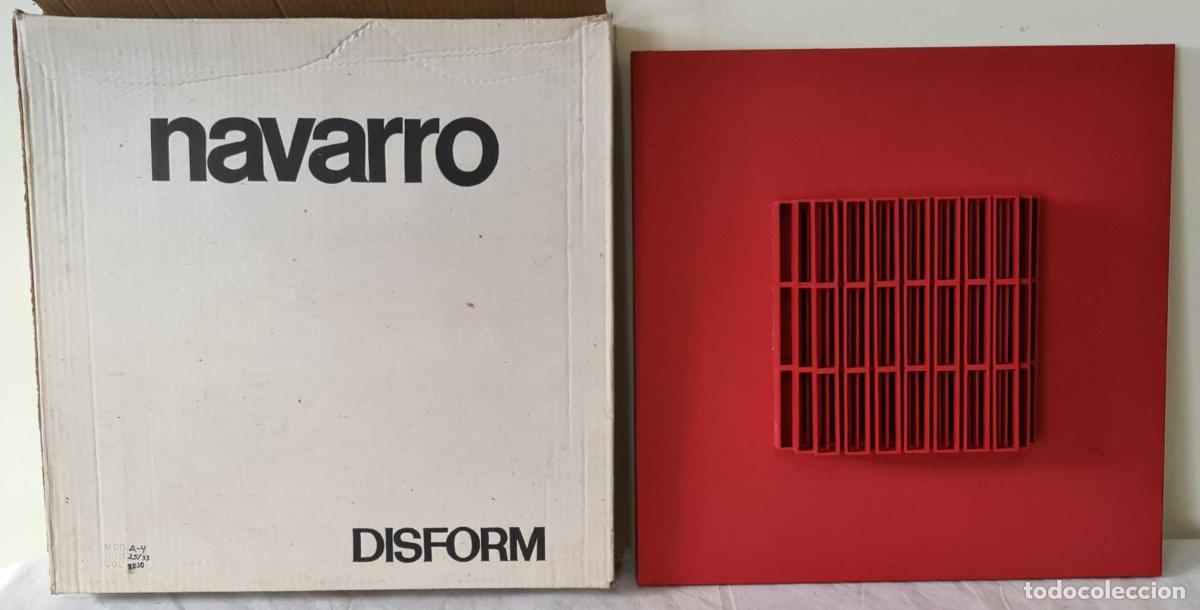 Art: JOSEP NAVARRO. ESCULTURA MODULAR OSCILANTE. METAL ESMALTADO. DISFORM. 1974.
