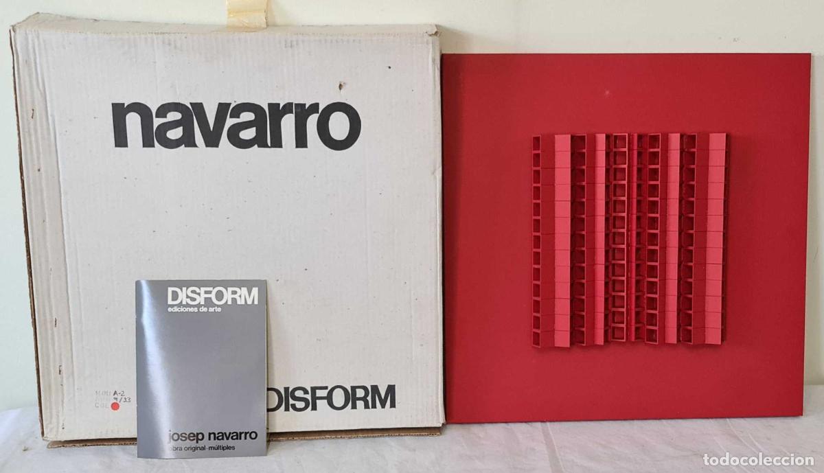 Arte: JOSEP NAVARRO. ESCULTURA MODULAR OSCILANTE. METAL ESMALTADO. DISFORM. 1974.