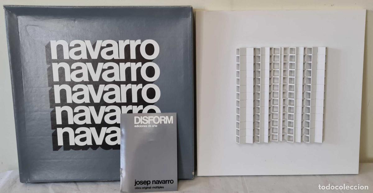 Arte: JOSEP NAVARRO. ESCULTURA MODULAR OSCILANTE. METAL ESMALTADO. DISFORM. 1974.