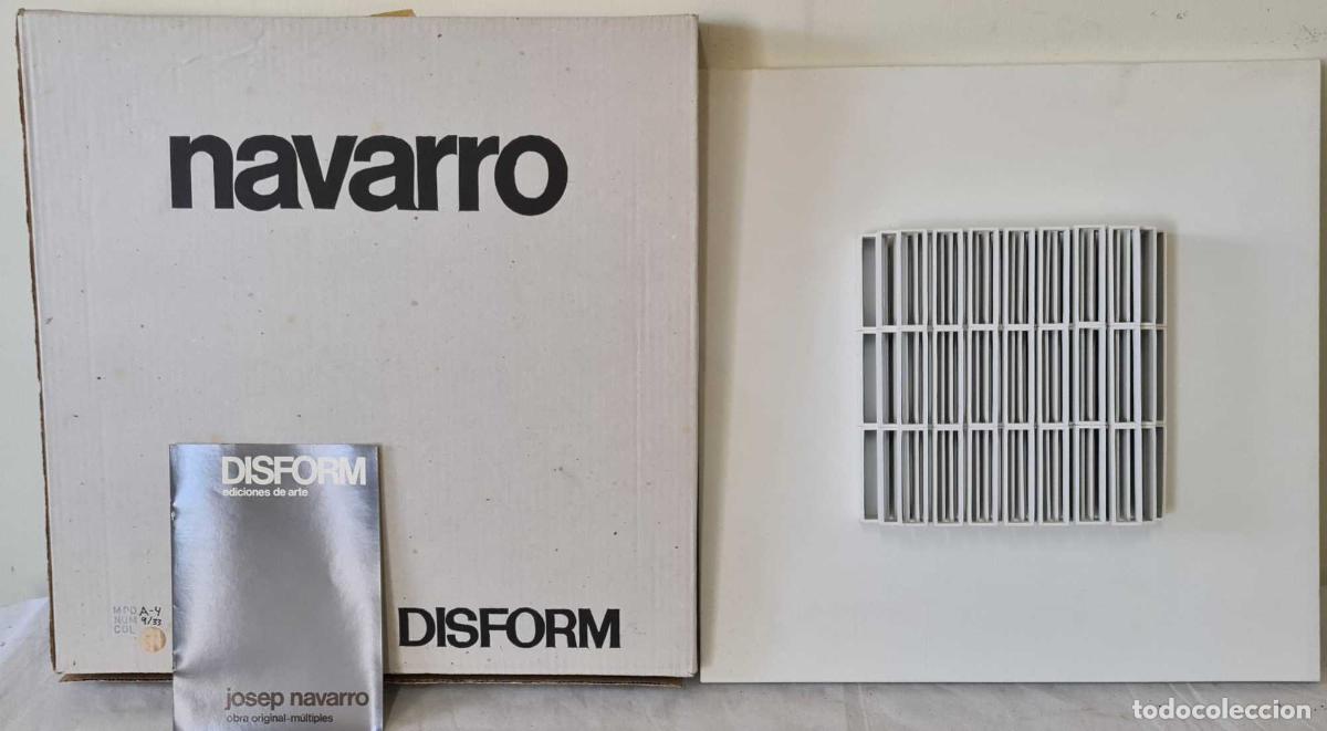 Arte: JOSEP NAVARRO. ESCULTURA MODULAR OSCILANTE. METAL ESMALTADO. DISFORM. 1974.