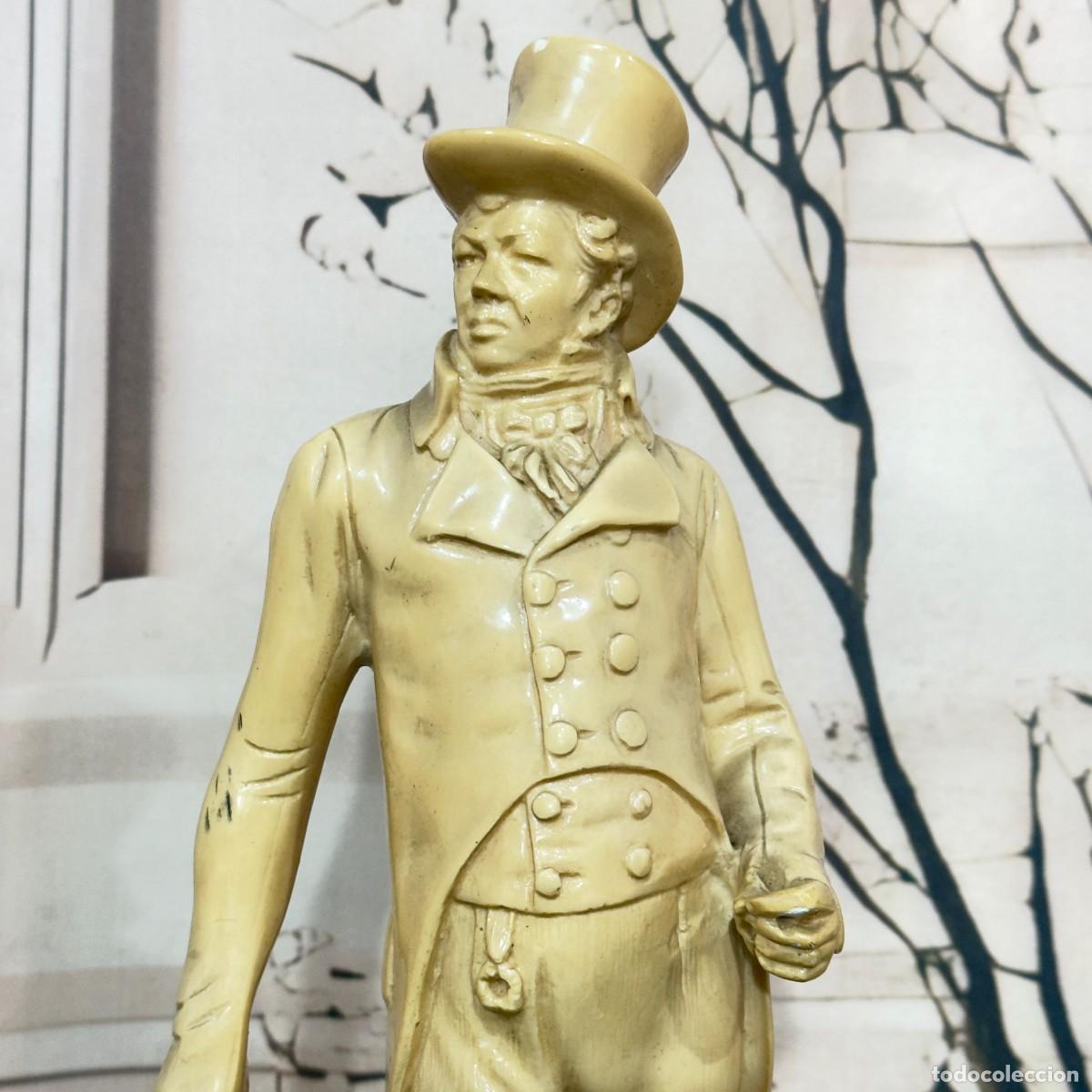 Arte: Escultura de Goya moldeada a mano - Foto 4