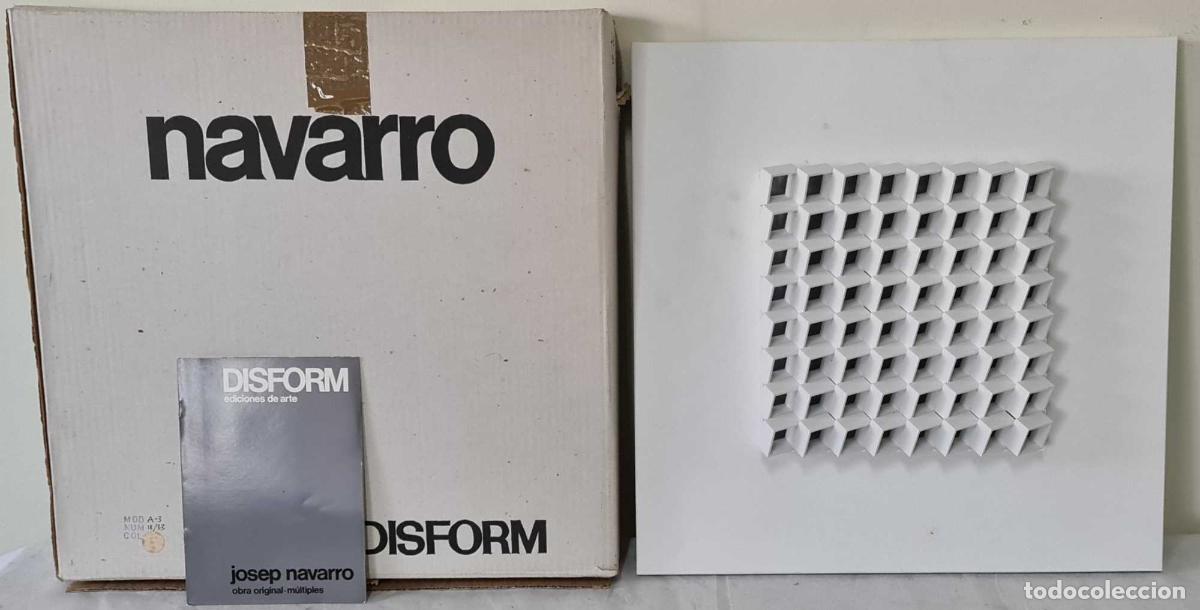 Art: JOSEP NAVARRO. ESCULTURA MODULAR OSCILANTE. METAL ESMALTADO. DISFORM. 1974.