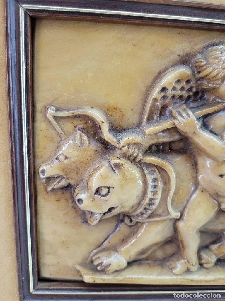 Arte: BAJORRELIEVE DE QUERUB&Iacute;N - Foto 5