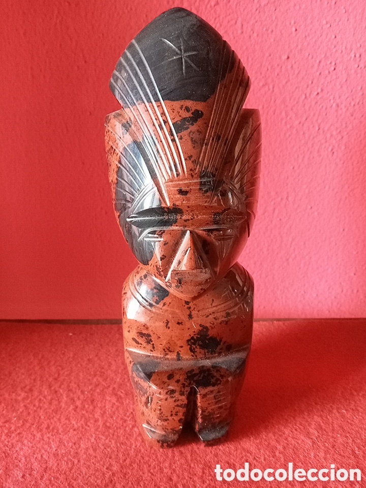 Arte: FIGURA AZTECA DE OBSIDIANA MARRON Y NEGRA