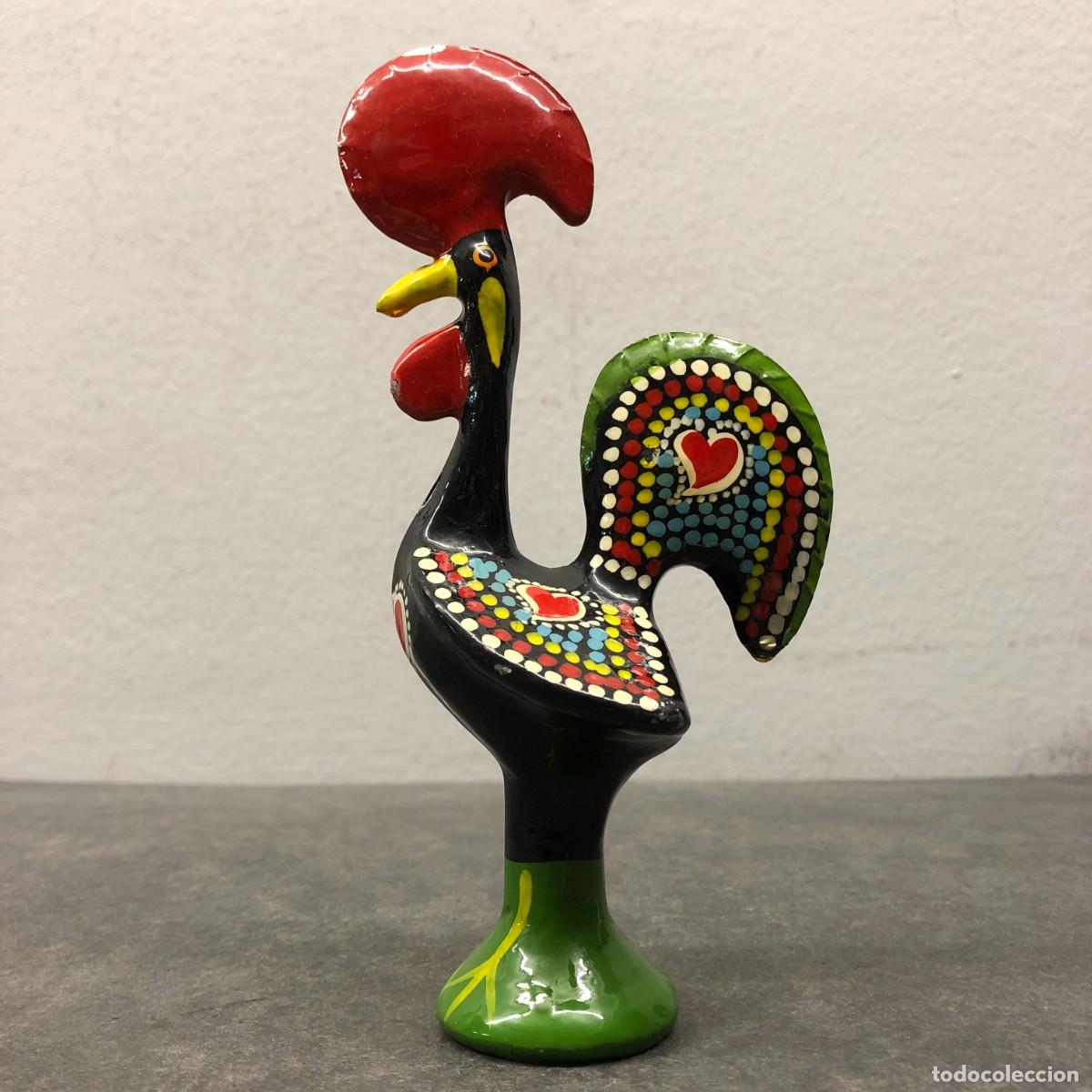 Arte: GALLO DE BARCELOS - ARTESANIA DE PORTUGAL - DE METAL DE FUNDICI&Oacute;N PINTADO - 17,5 X 10 CM / 504