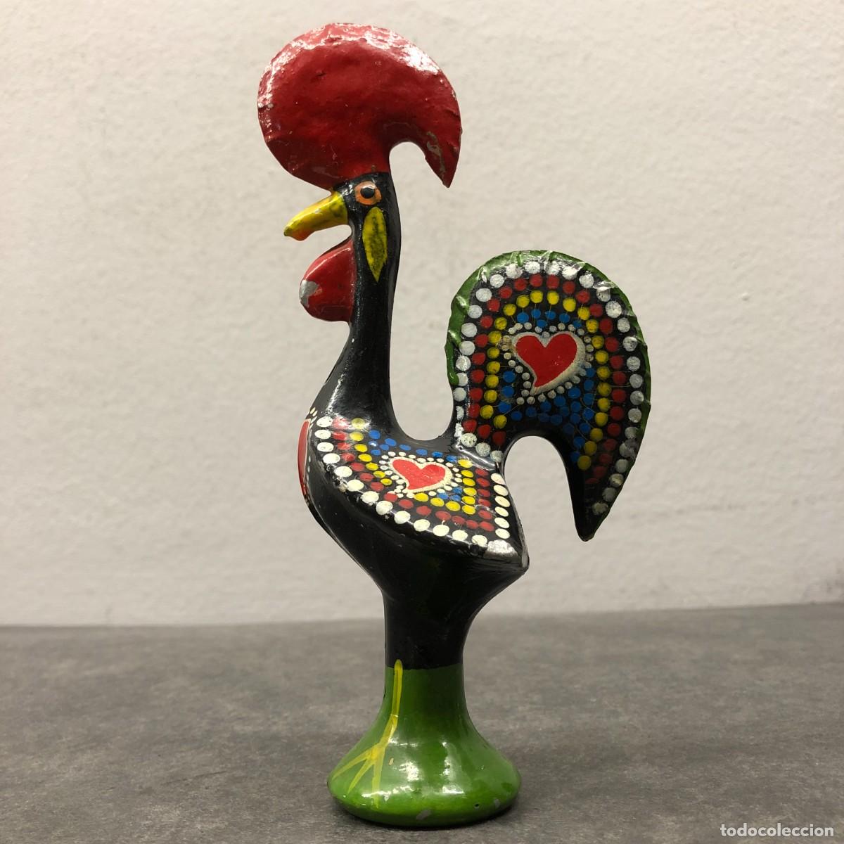 Arte: GALLO DE BARCELOS - ARTESANIA DE PORTUGAL - DE METAL DE FUNDICI&Oacute;N PINTADO - 17,5 X 9,5 CM / 505