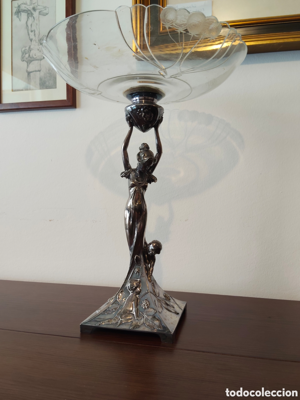 Arte: Impresionante centro de mesa o frutero Art Nouveau (estilo modernista)