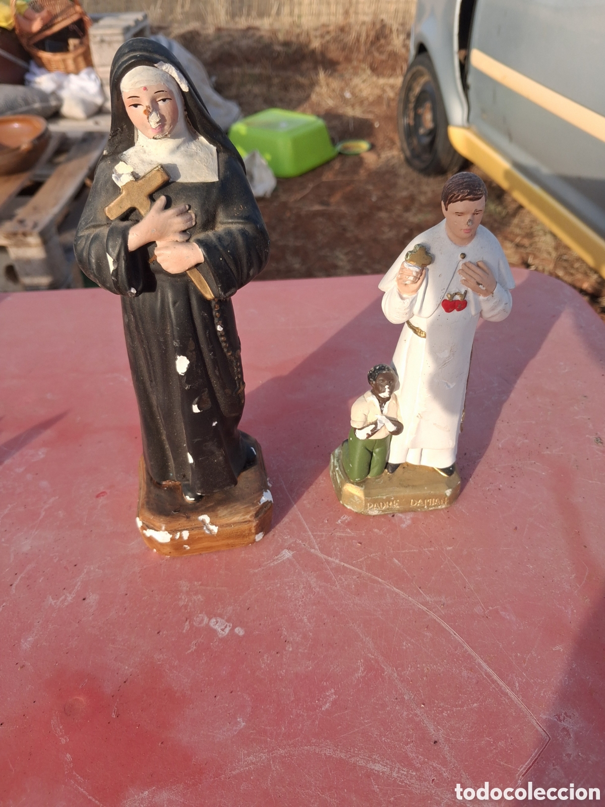 Arte: LOTE DE DOS FIGURAS DE ESCAYOLA