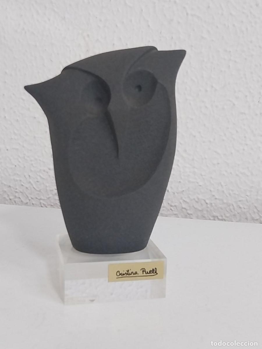 Arte: Escultura b&uacute;ho de Cristina Puell, Paor S.A.