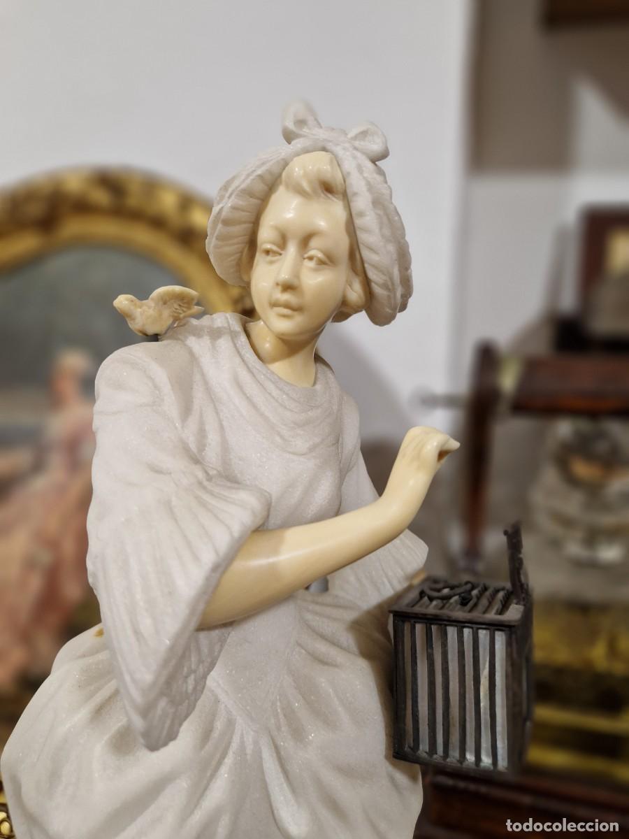Arte: Escultura de m&aacute;rmol y hueso ( criselefantina ).
