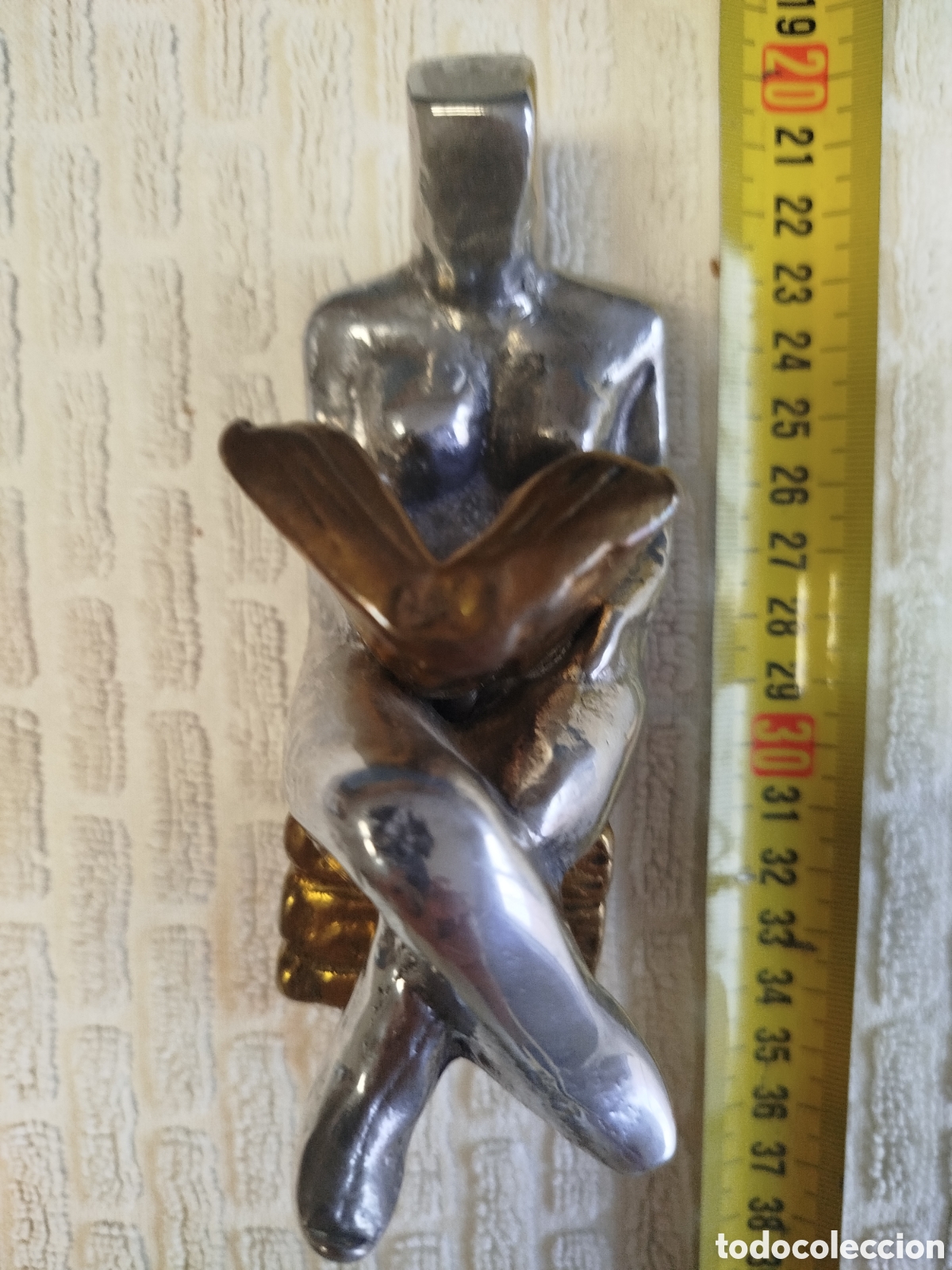Arte: Escultura de bronce y aluminio &rdquo;el lector&rdquo; de David Marshall - Foto 10