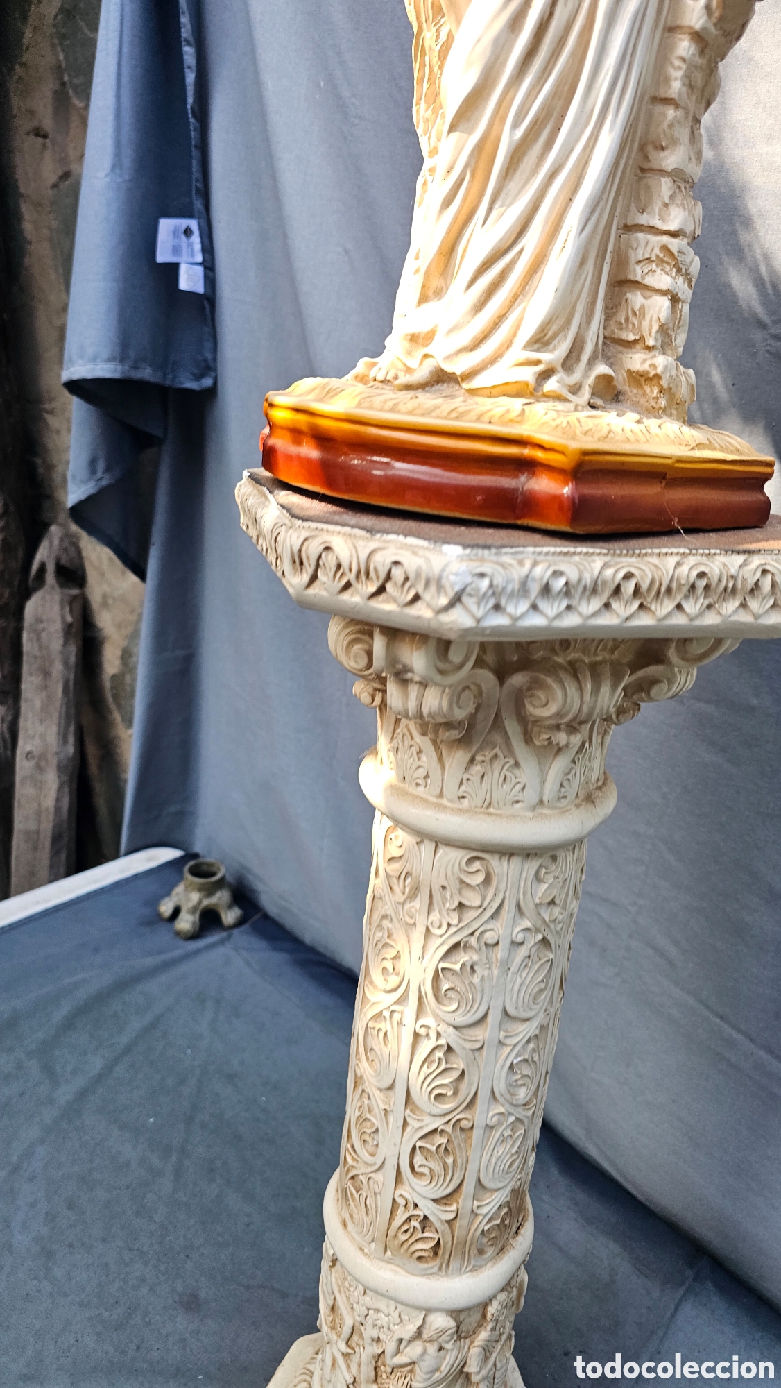 Arte: Columna con escultura - Foto 9