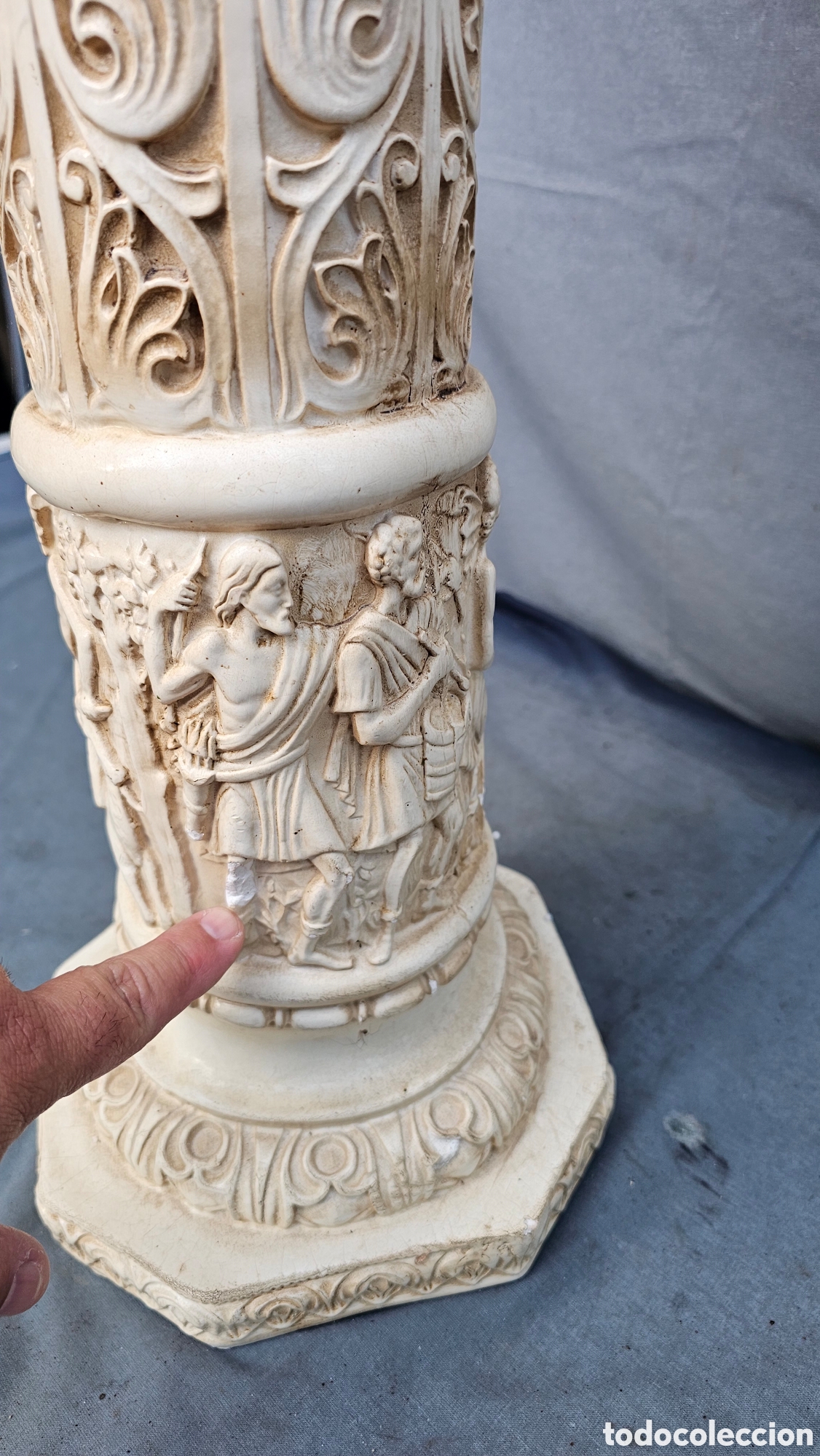 Arte: Columna con escultura - Foto 23