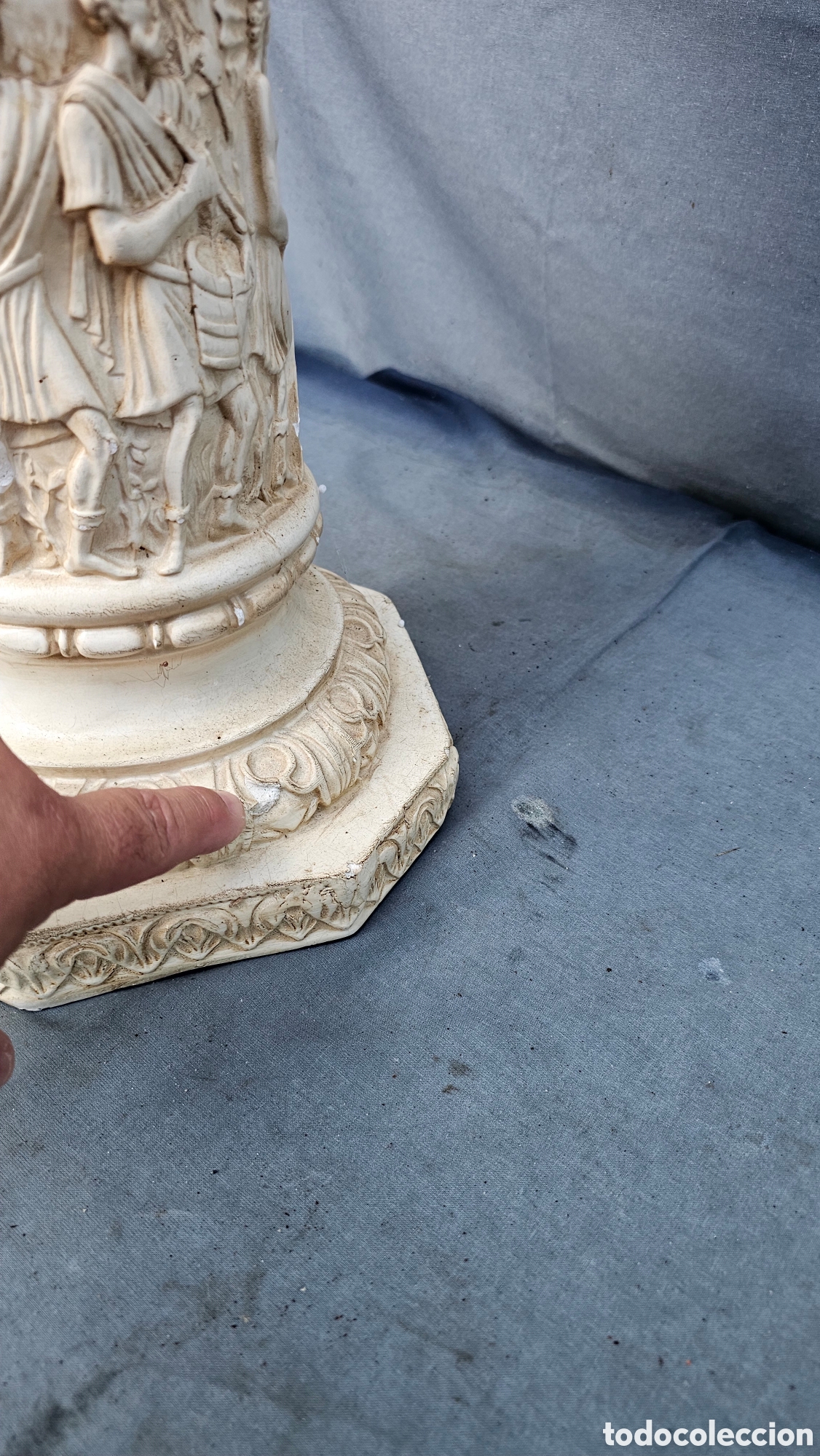 Arte: Columna con escultura - Foto 24
