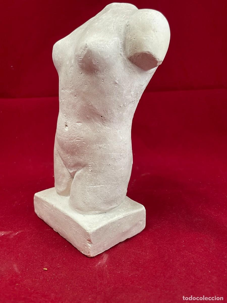 Arte: Antiguo torso femenino cl&aacute;sico en yeso &ndash; Escultura desnudo mujer 18 cm