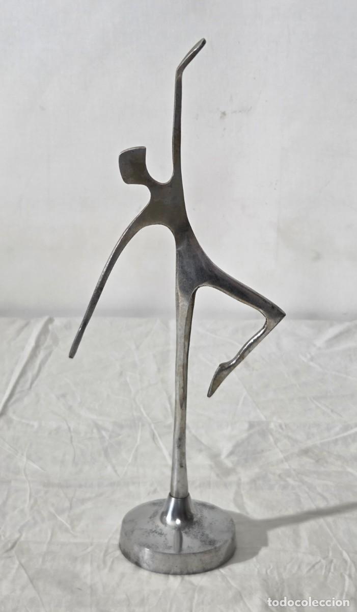 Arte: Figura de bailarina en aluminio - Foto 2