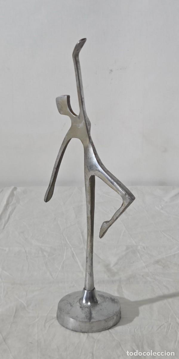 Arte: Figura de bailarina en aluminio - Foto 4