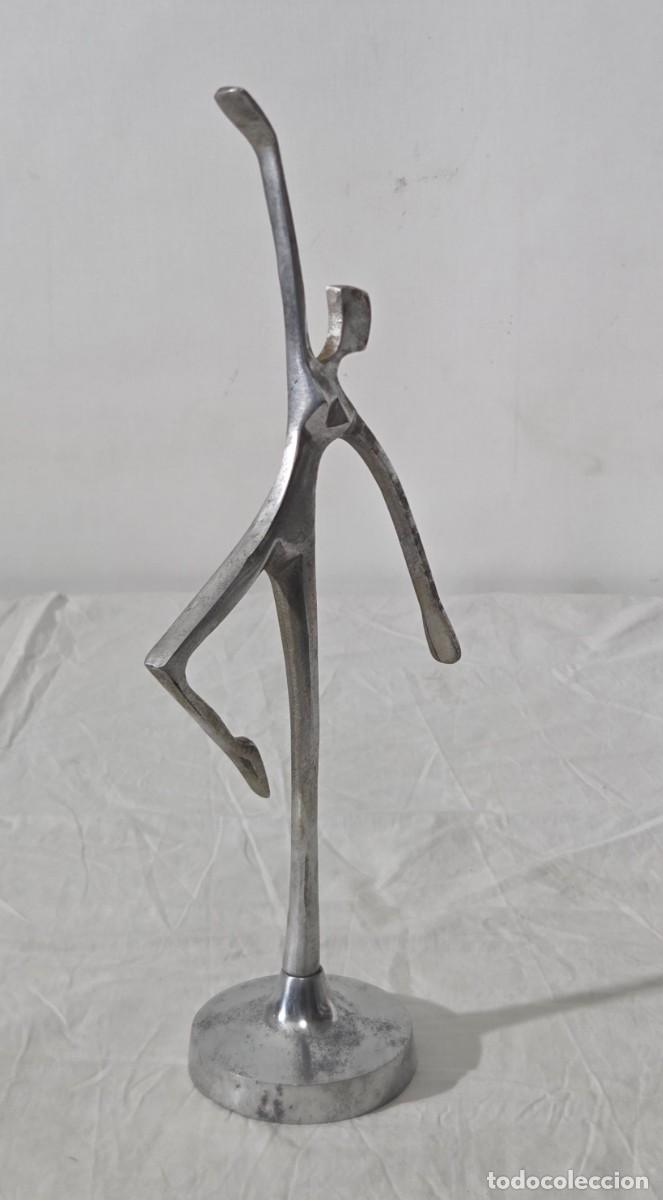 Arte: Figura de bailarina en aluminio - Foto 6