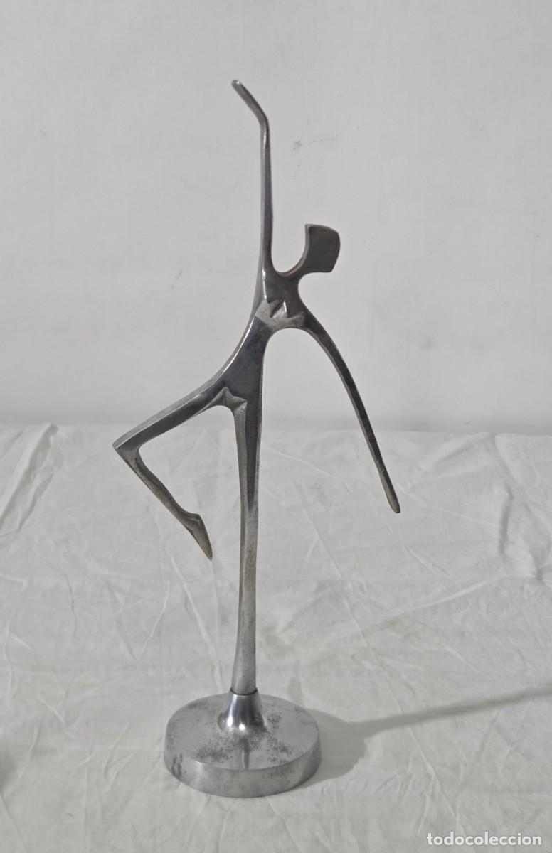 Arte: Figura de bailarina en aluminio - Foto 7