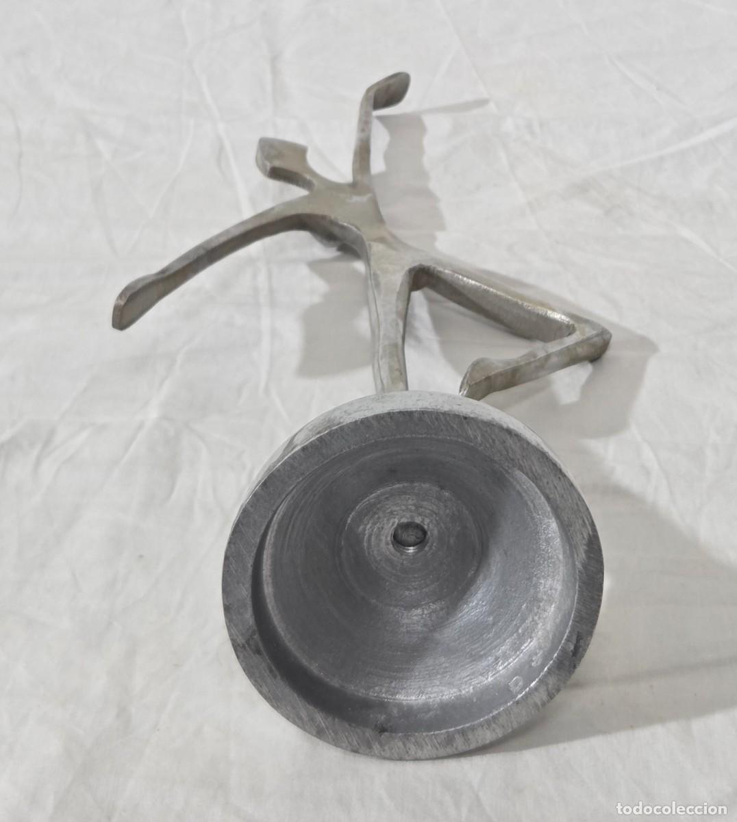Arte: Figura de bailarina en aluminio - Foto 12