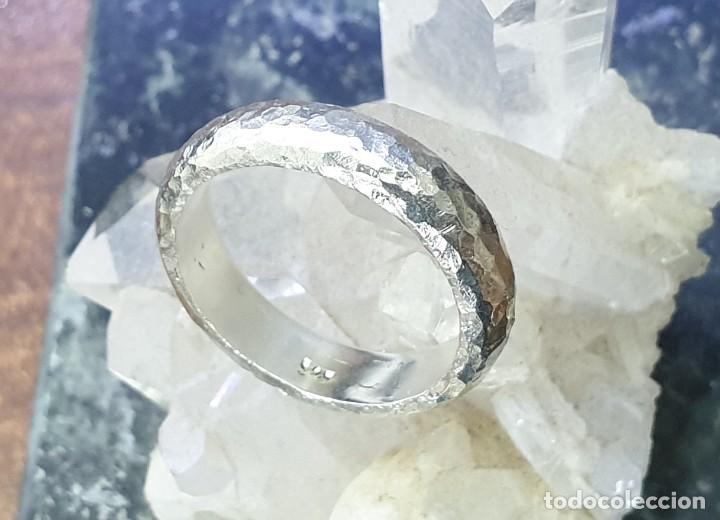 Artesan&iacute;a: Anillo de Plata con textura Martel&eacute; - Foto 2