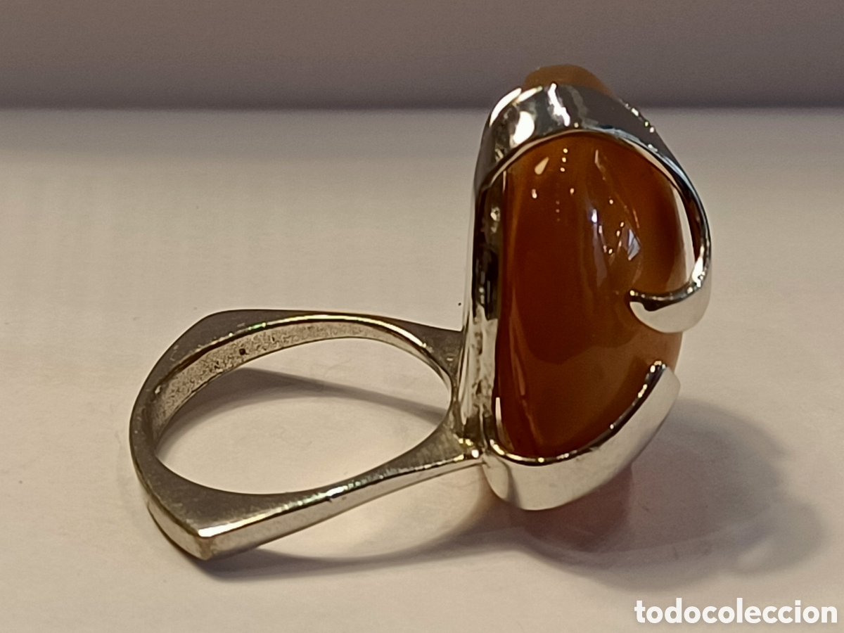 Artesan&iacute;a: Anillo de bisuter&iacute;a con un &aacute;gata. - Foto 2