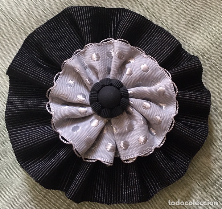 Artesan&iacute;a: Broche de tela - Foto 1