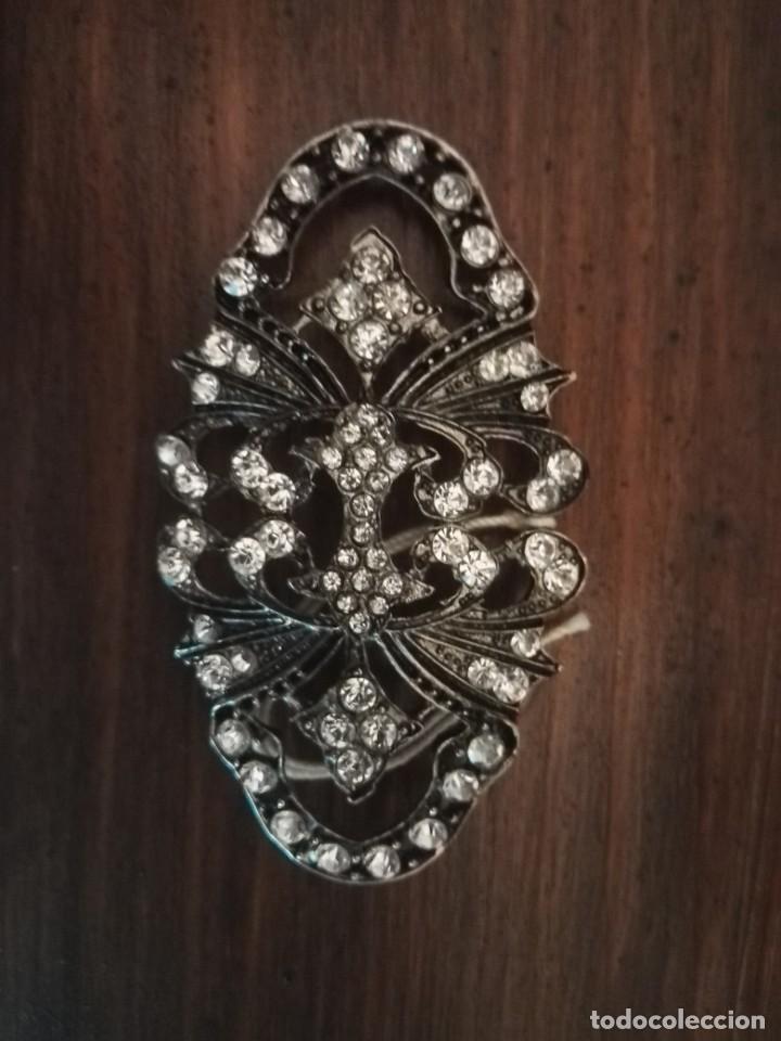 Artesan&iacute;a: Broche de bisuter&iacute;a - Foto 1