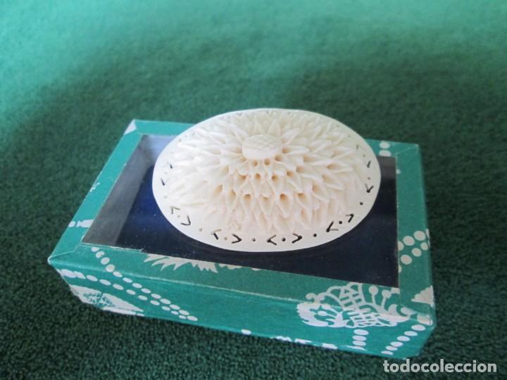 Artesan&iacute;a: Broche tallado - Foto 5
