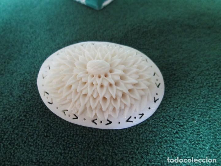 Artesan&iacute;a: Broche tallado - Foto 7