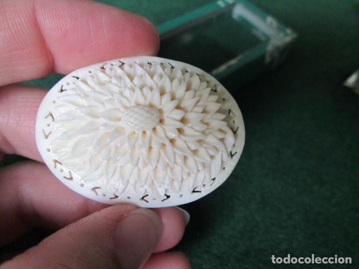 Artesan&iacute;a: Broche tallado - Foto 9