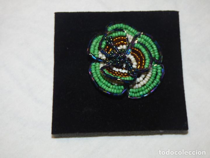Artesan&iacute;a: Broches. - Foto 1
