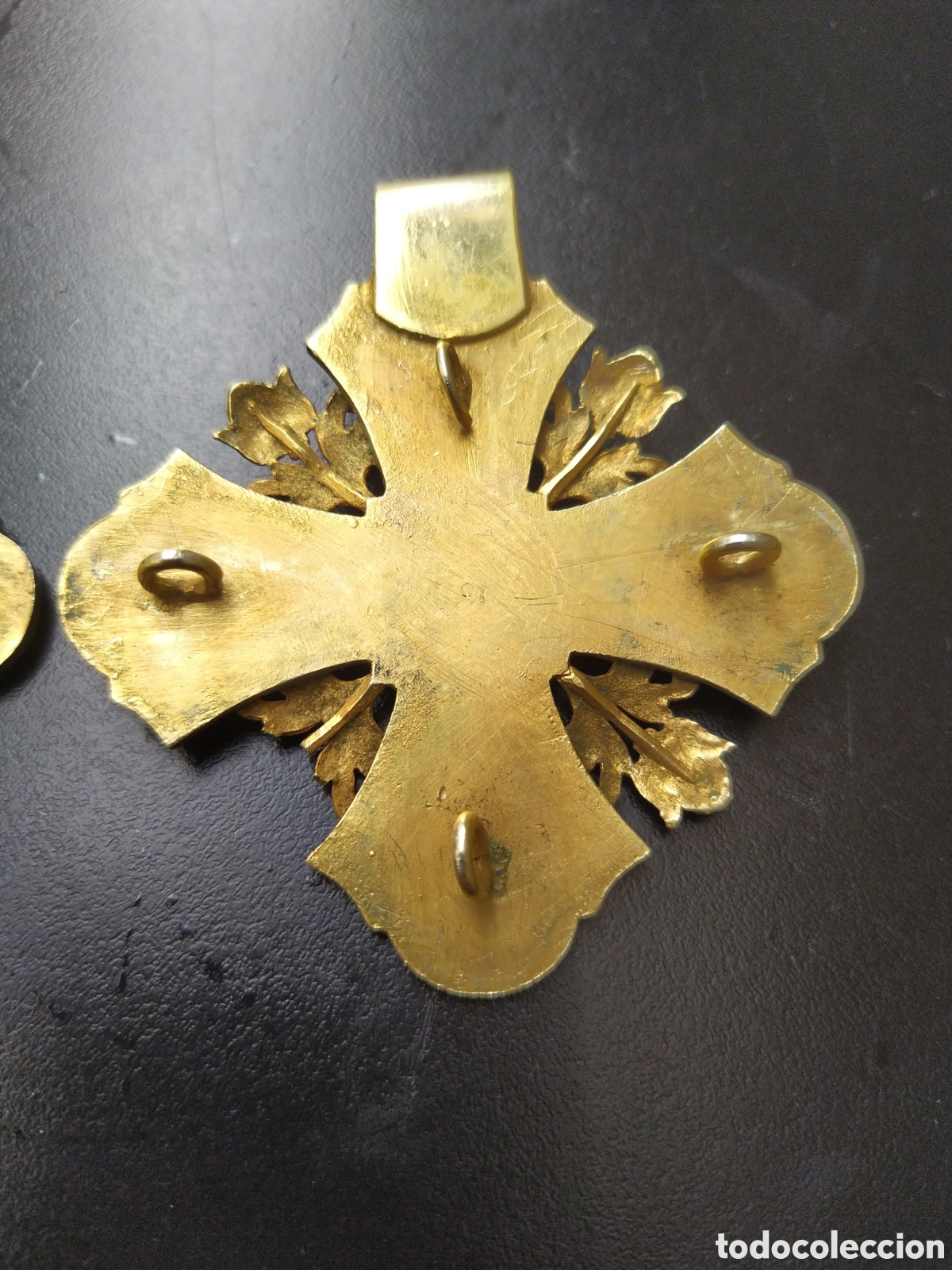 Artesan&iacute;a: Cierre de capa broche, ce&ntilde;idores. - Foto 3