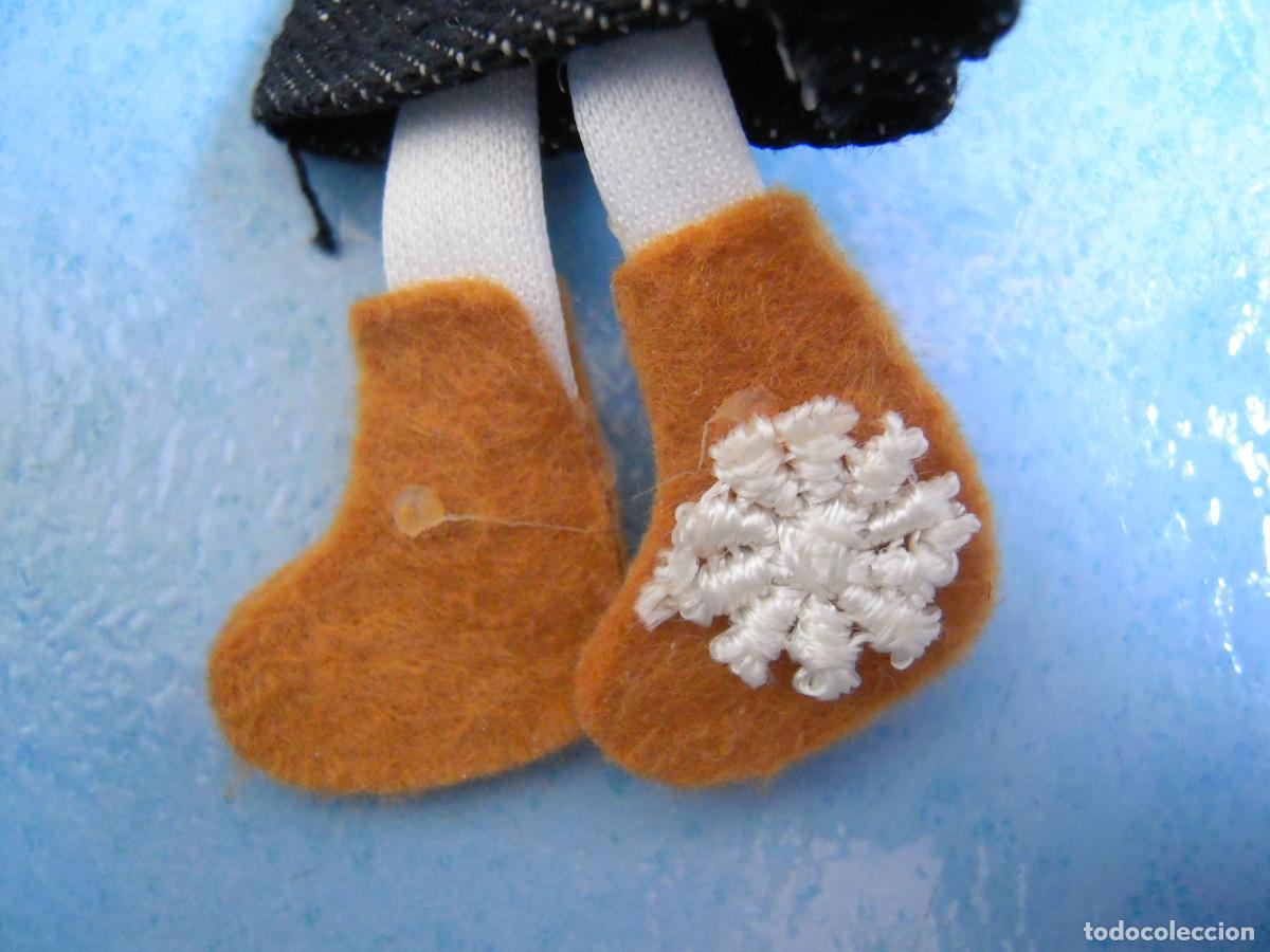 Artesan&iacute;a: Broche chica con bolso - Foto 3