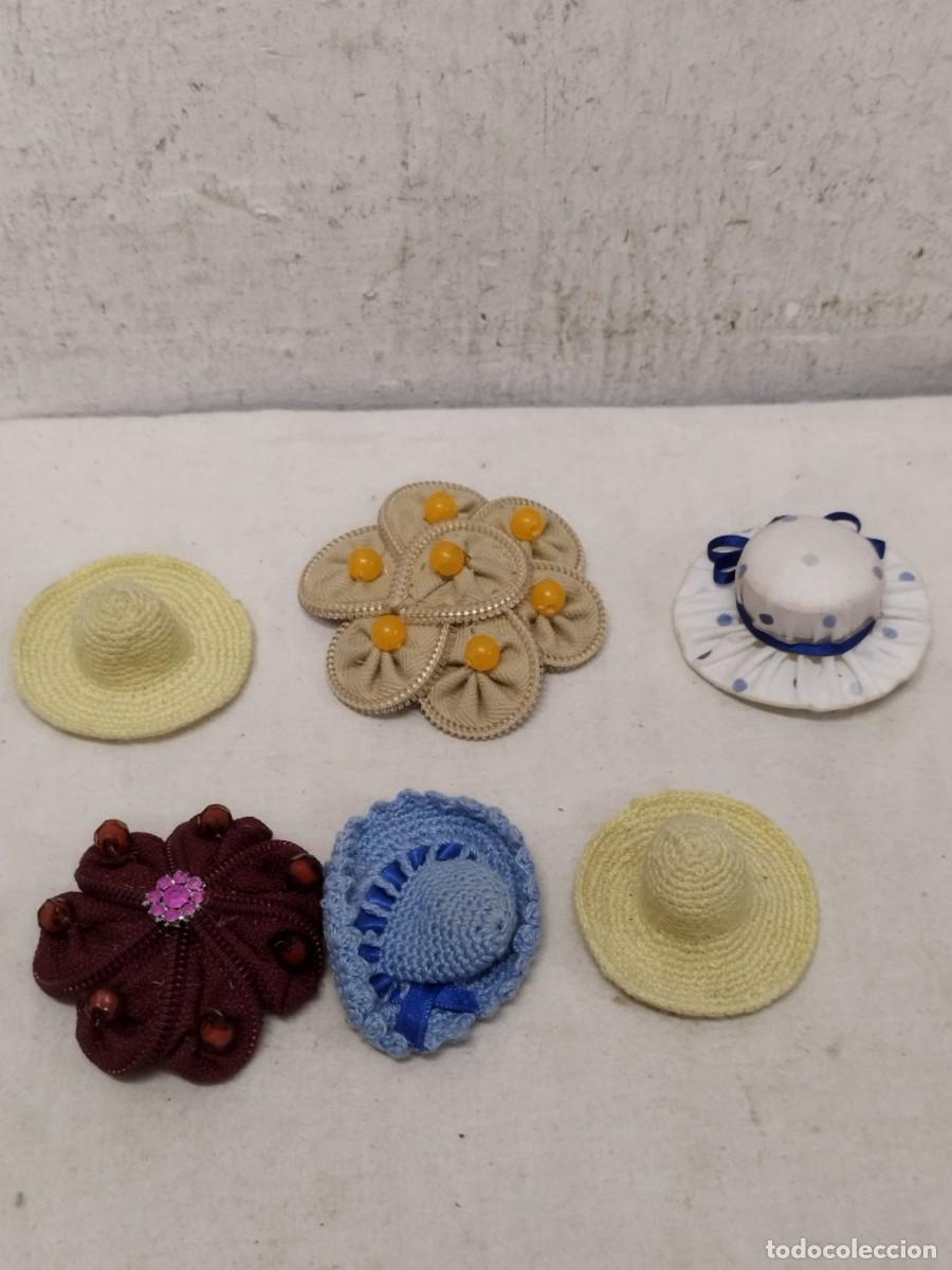 Artesan&iacute;a: Lore de 6 broch s artesanales. Forma de sombrero.espa&ntilde;ol.