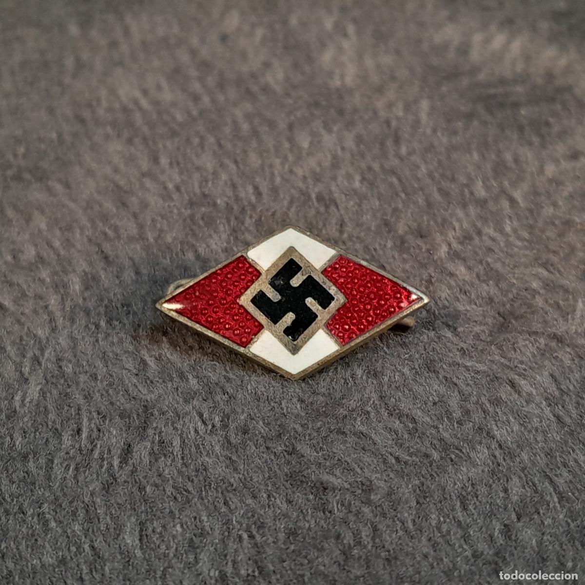 Artesan&iacute;a: J-4547. INSIGNIA DE SOLAPA DE LAS JUVENTUDES HITLERIANAS (HITLERJUGEND). SIGLO XX