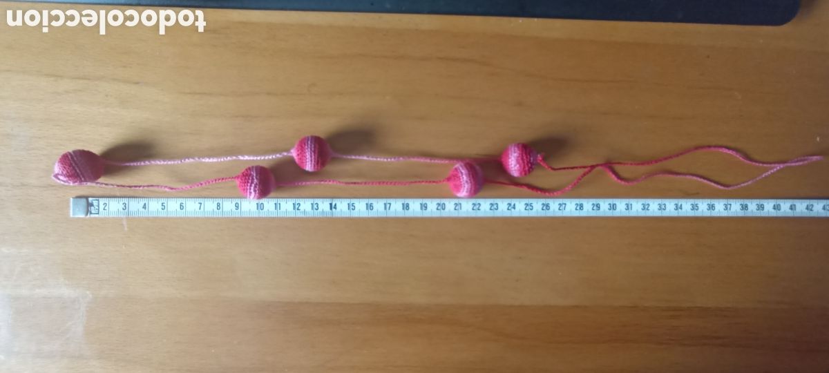 Artesan&iacute;a: Collar artesanal de ganchillo rosa con bolas - Foto 4