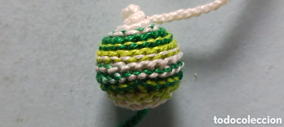Artesan&iacute;a: Collar artesanal de ganchillo verde con bolas - Foto 2