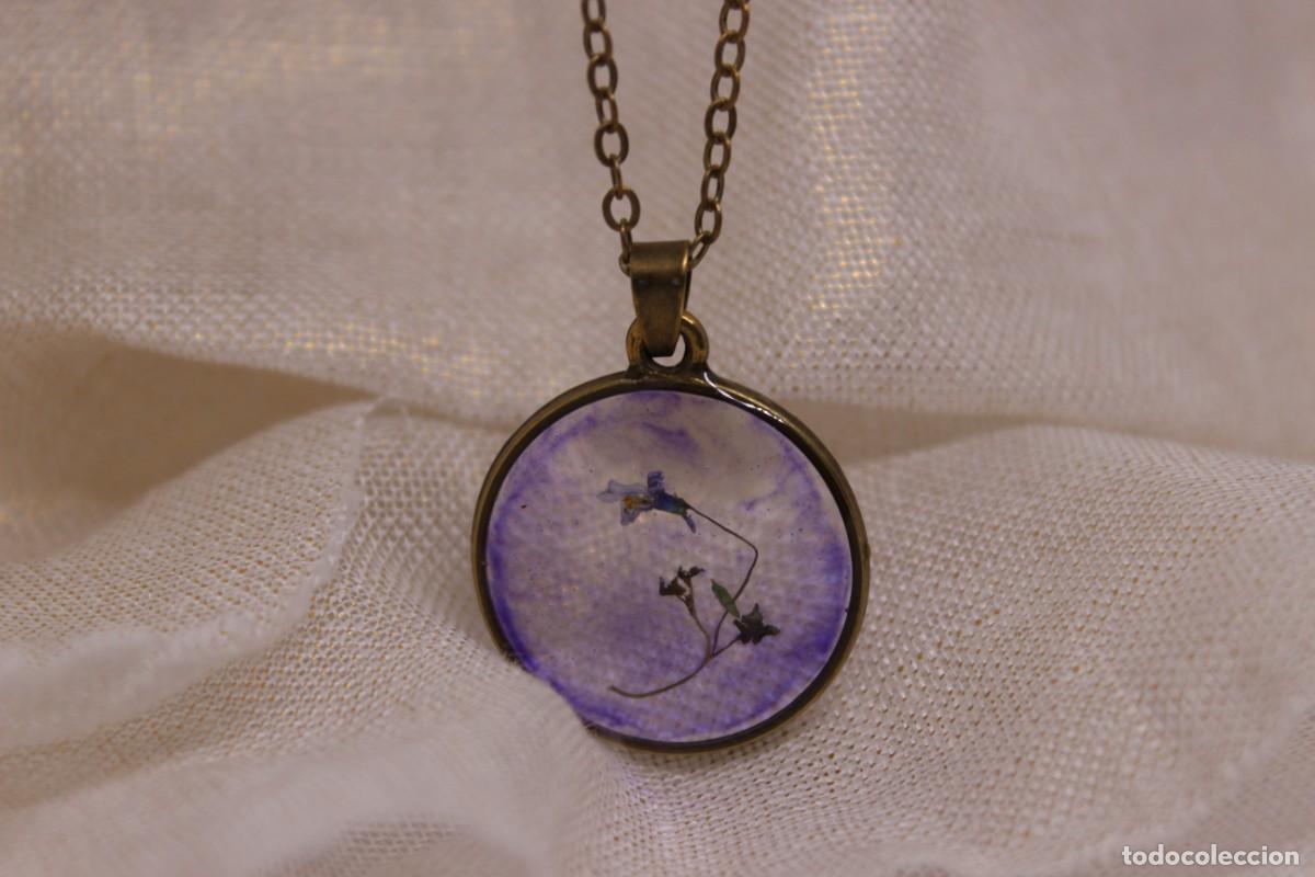 Artesan&iacute;a: Colgante de resina morada - Foto 3