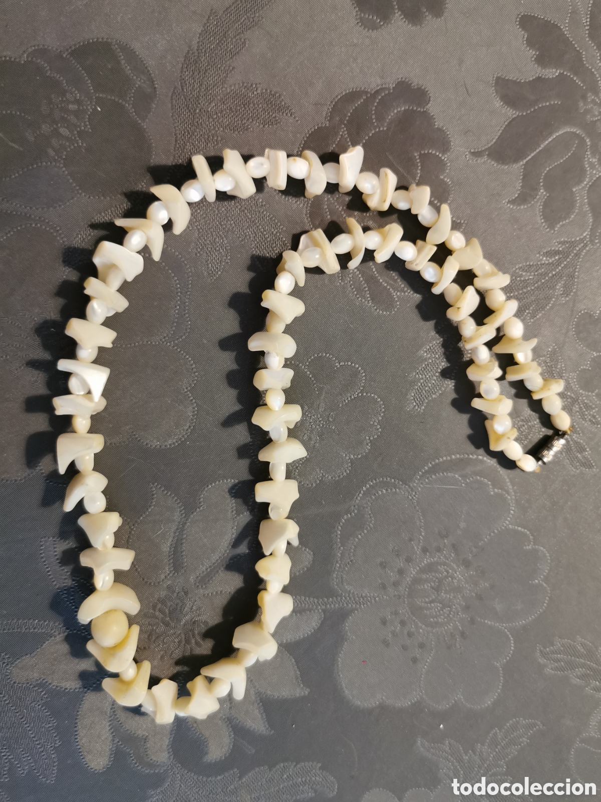 Artesan&iacute;a: Collar conchas marinas Blanco cierre de rosca. - Foto 1